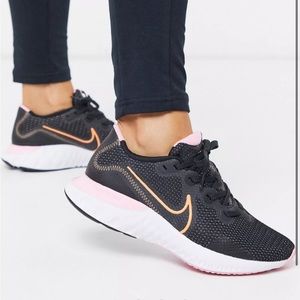 Nike Running Renew Run sneakers Black Pink